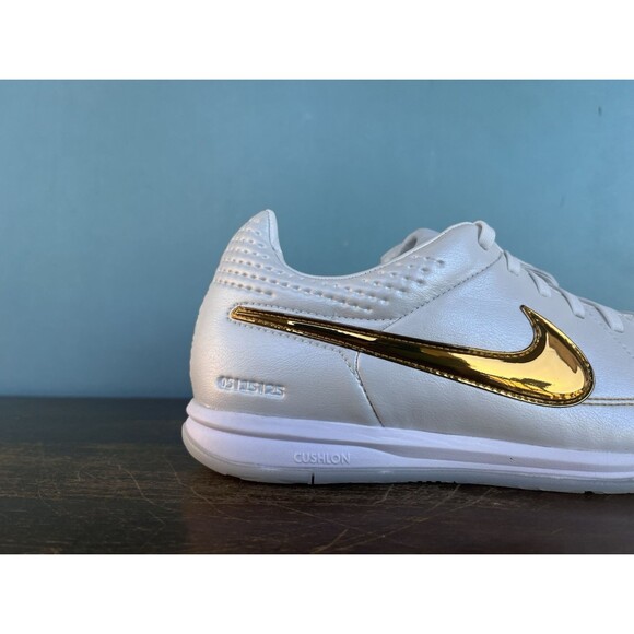 Nike Tiempo Legend SE Ronaldinho Touch of Gold Indoor Men\'s Size 8.5 IF4389-100 main image 5